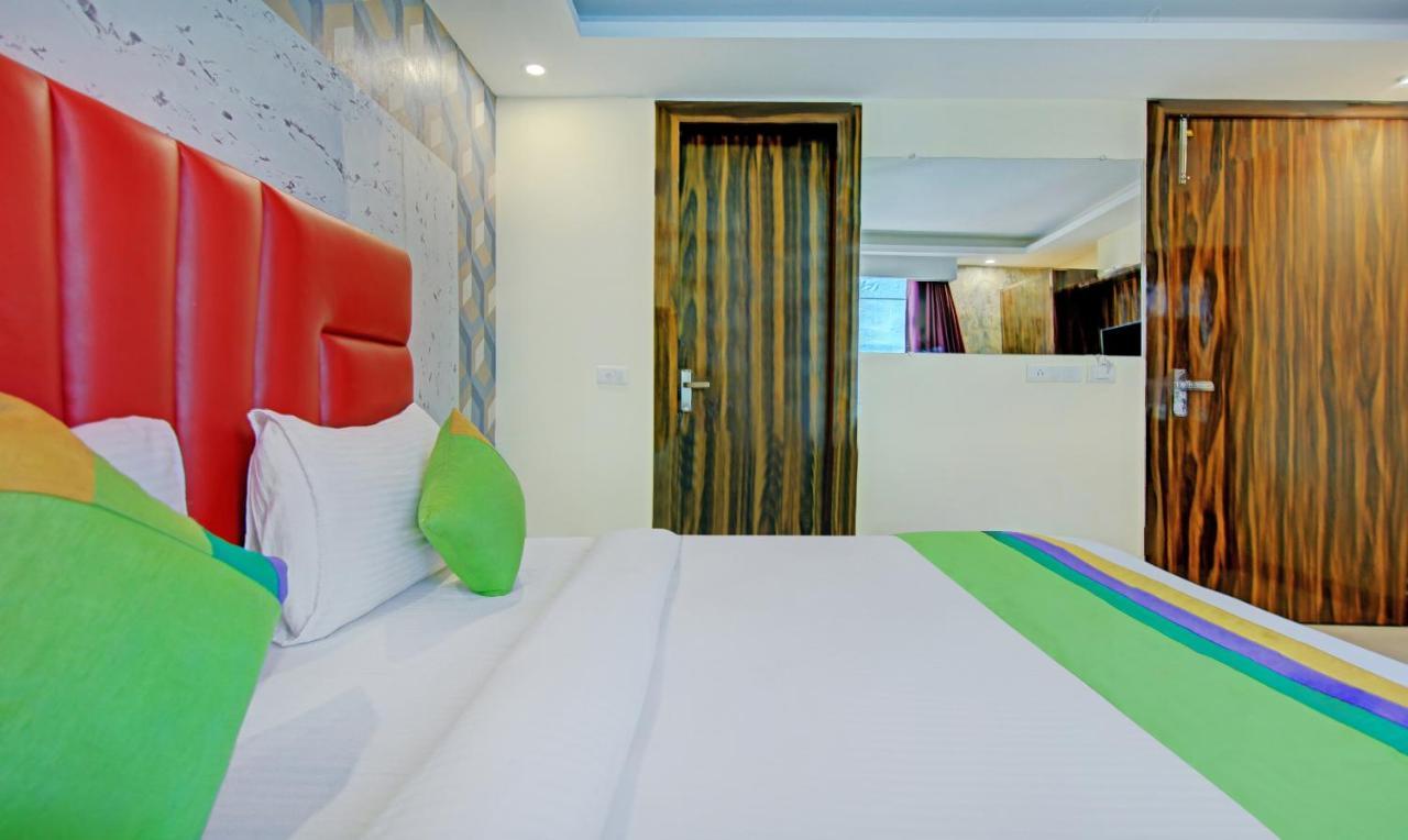 Treebo Trend Smart Signature New Delhi Exterior photo
