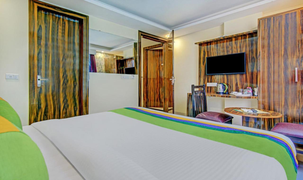 Treebo Trend Smart Signature New Delhi Exterior photo